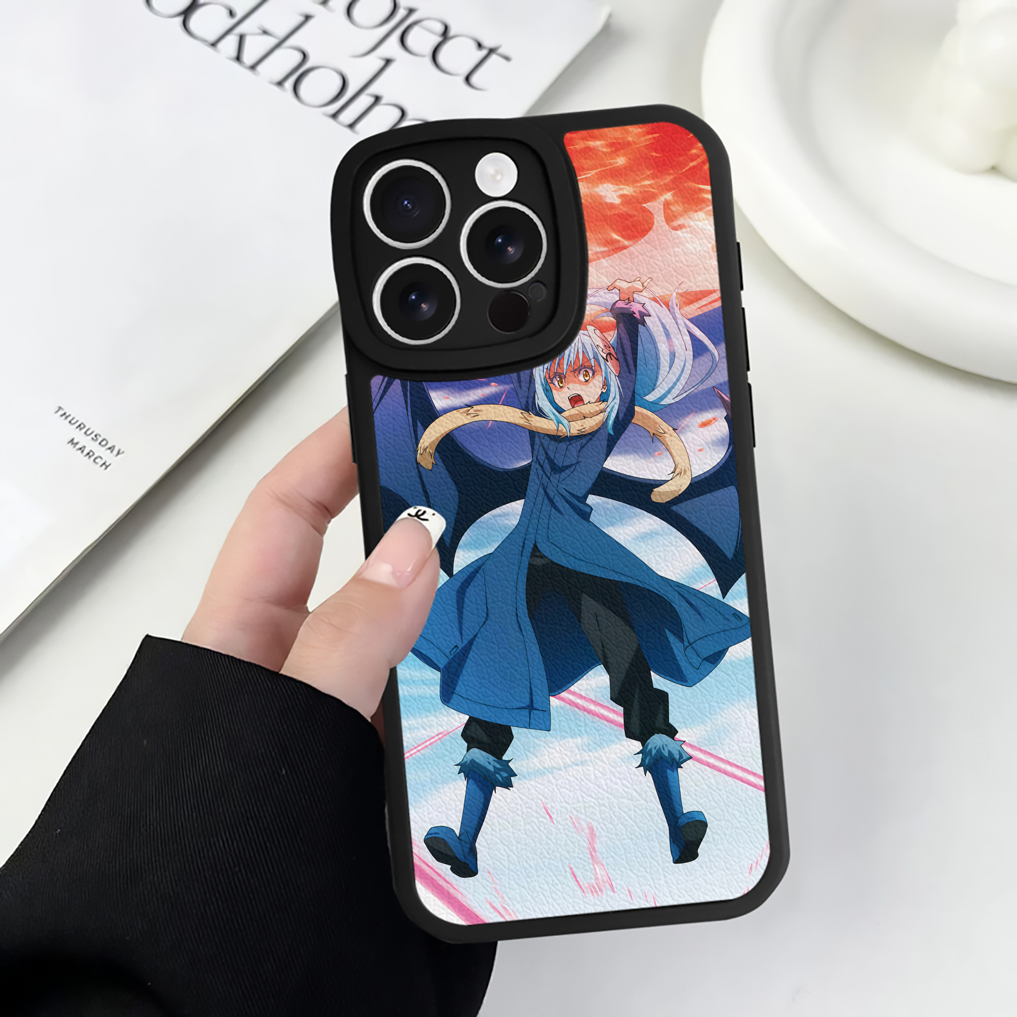 （画像用） 転スラ Regarding Reincarnated to Slime 【iPhone 16シリーズ対応】シリコンスマホケース（レザー調） 材質：シリコン